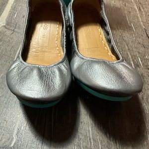 Tieks metallic pewter
